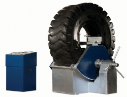 Heavy duty partial tire vulcanizing machine for bus and truck